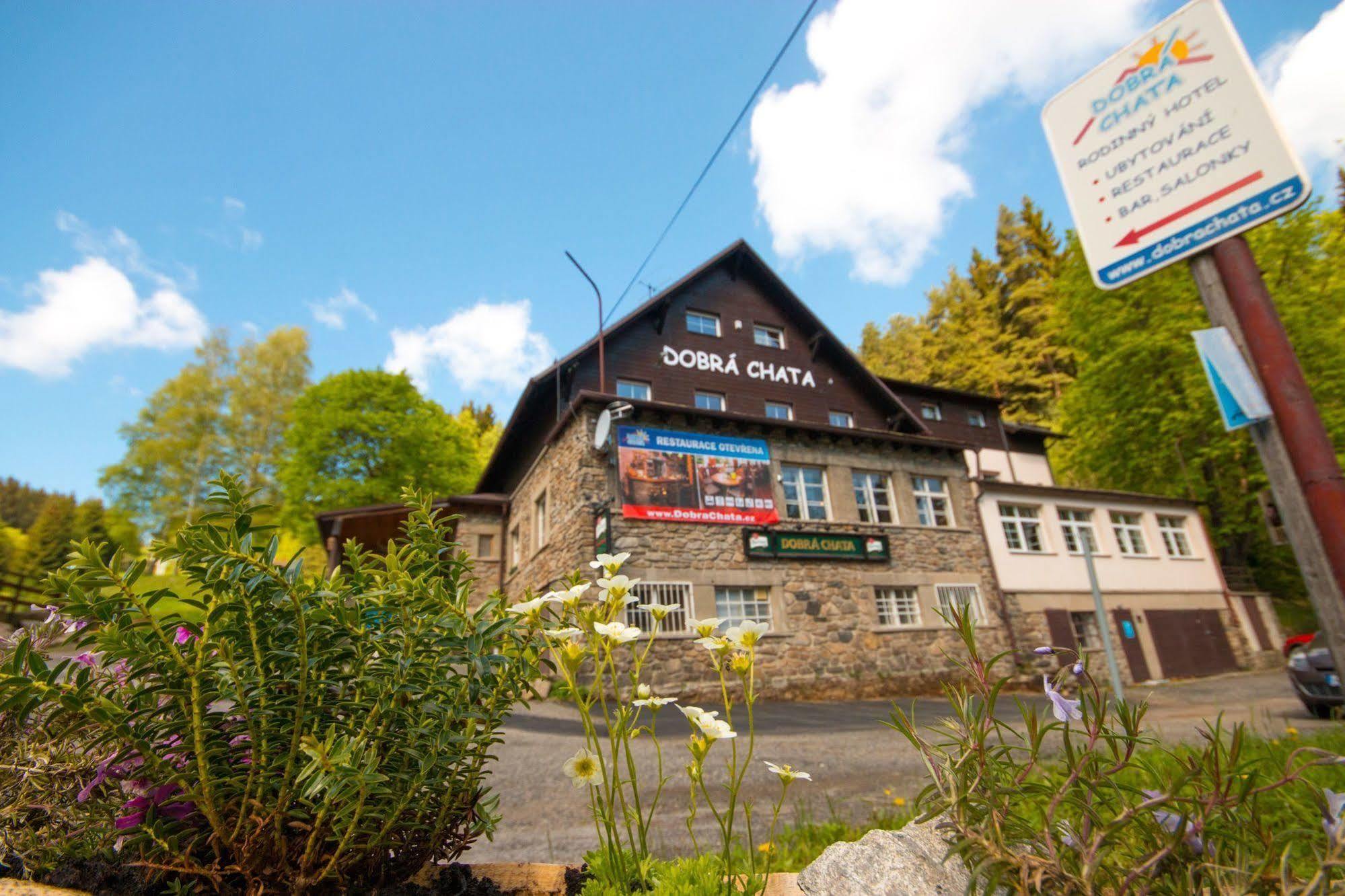 Horsky Hotel Dobra Chata Stachy Buitenkant foto